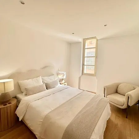11 Rue Des Commercants Apartment